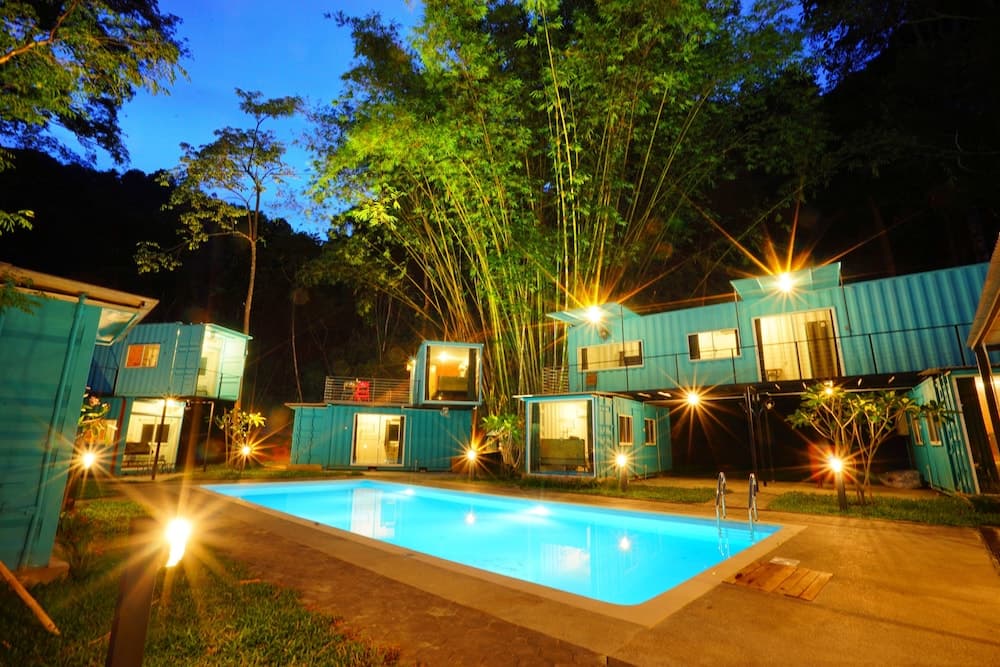 사랑 바이 더 브룩 기본 이미지 사진 1