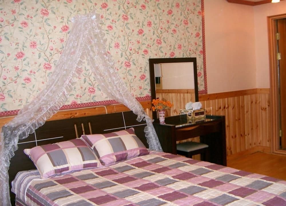 Nadeuli Pension, Room, photo 4
