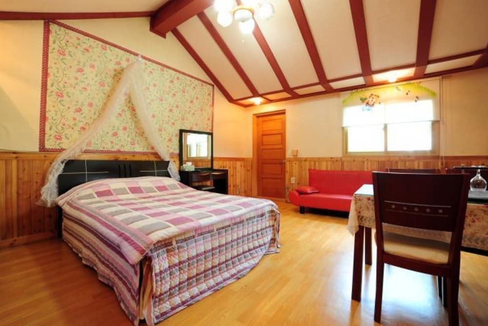 Nadeuli Pension, Room, photo 3