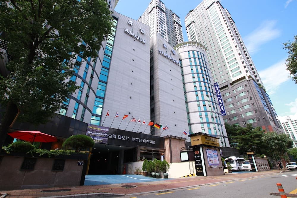 Amour Hotel, Primary image, photo 1
