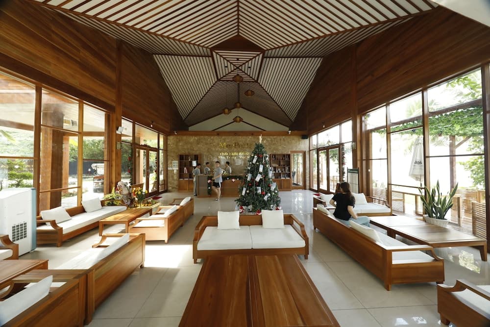 Hon Tam Resort, Lobby sitting area, photo 2