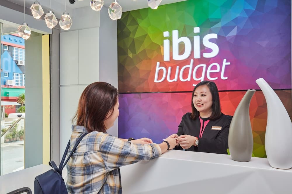 ibis budget Singapore Olive, Reception, photo 2