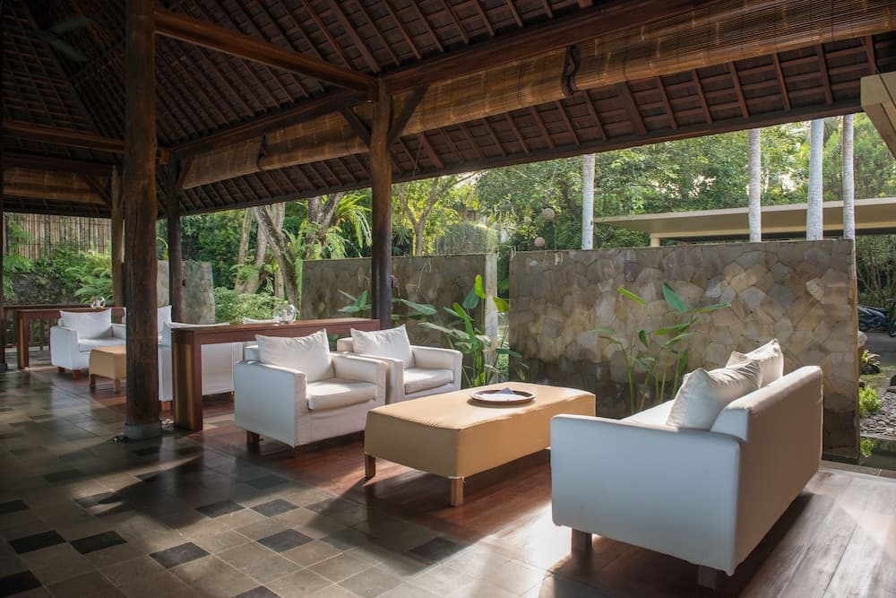 Komaneka at Bisma, Lobby sitting area, photo 3