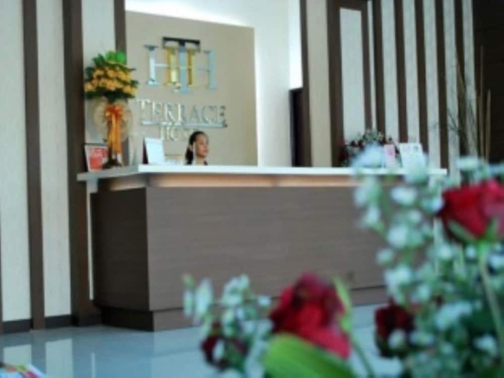 테라스 호텔 수빅 베이 리셉션 사진 2
