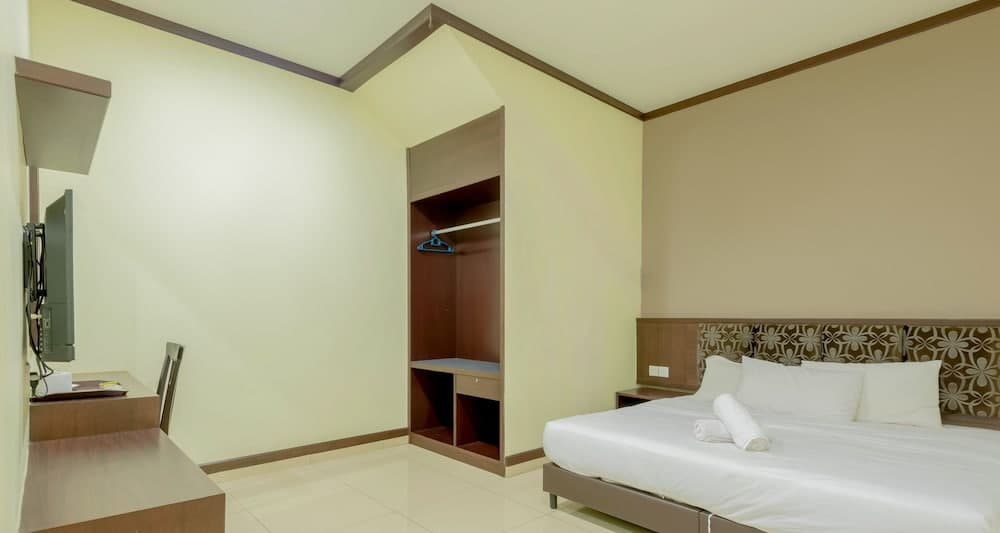 Kesang Laut Hotel, Room, photo 5