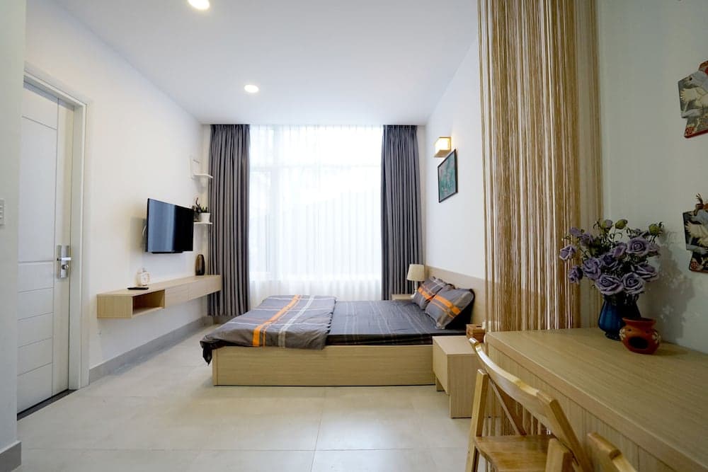 Ken's Home, Primary image, photo 1