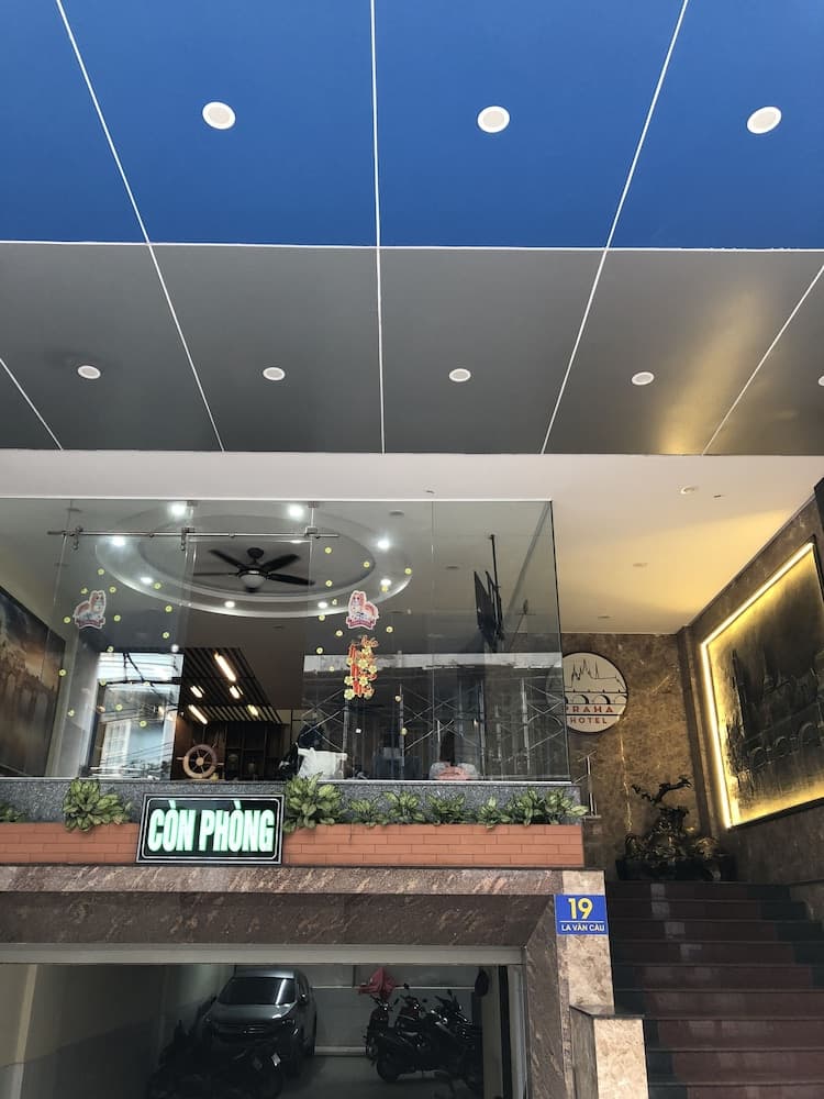 프라하 호텔 내부 입구 사진 1