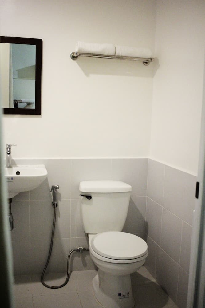 In & Go Hotel, Bathroom, photo 5