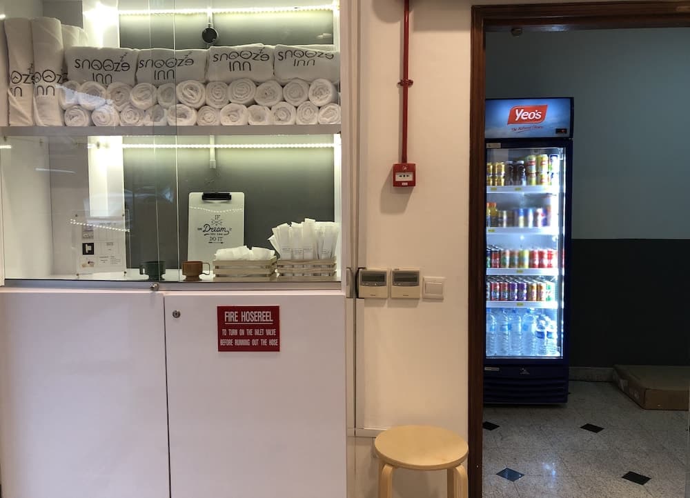 Snooze Inn Dickson Road - Hostel, Reception, photo 2