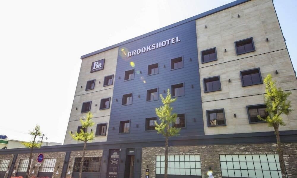 Brooks Hotel, Primary image, photo 1