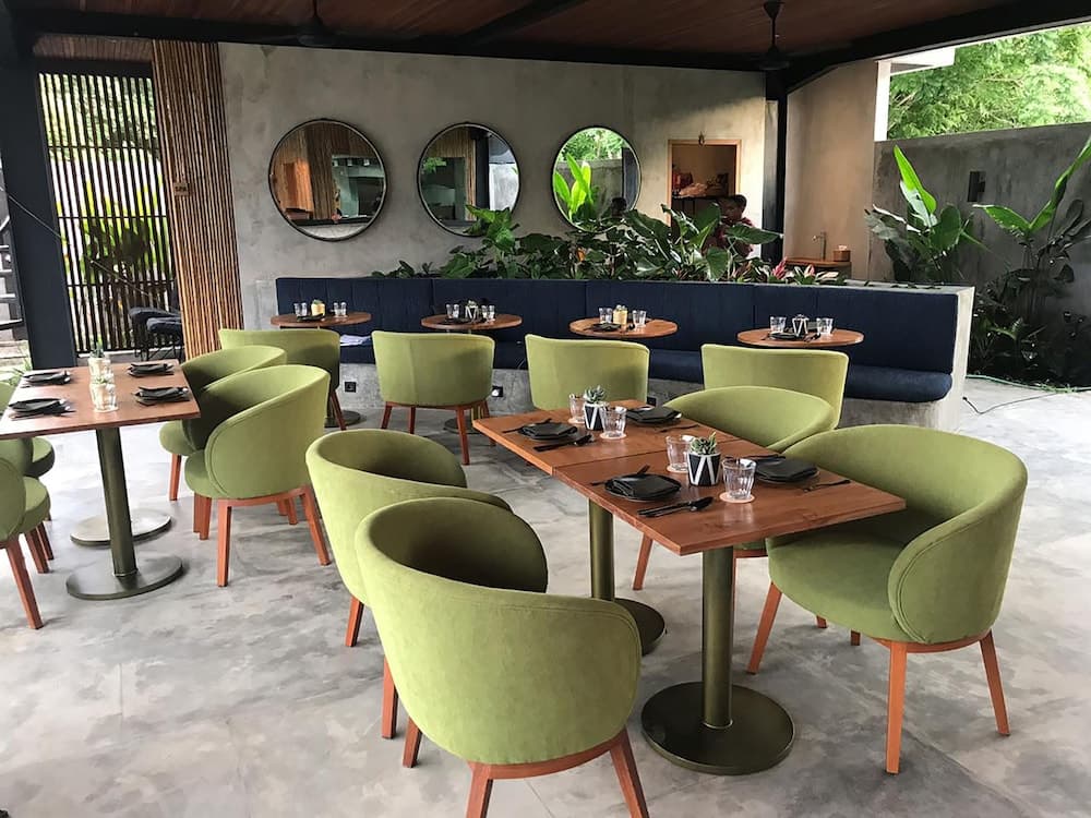 The Elementum, Interior entrance, photo 2