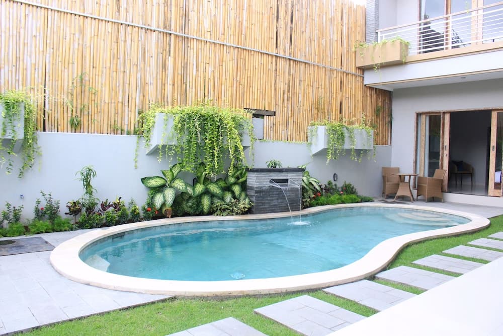 Rusty Seminyak, Primary image, photo 1