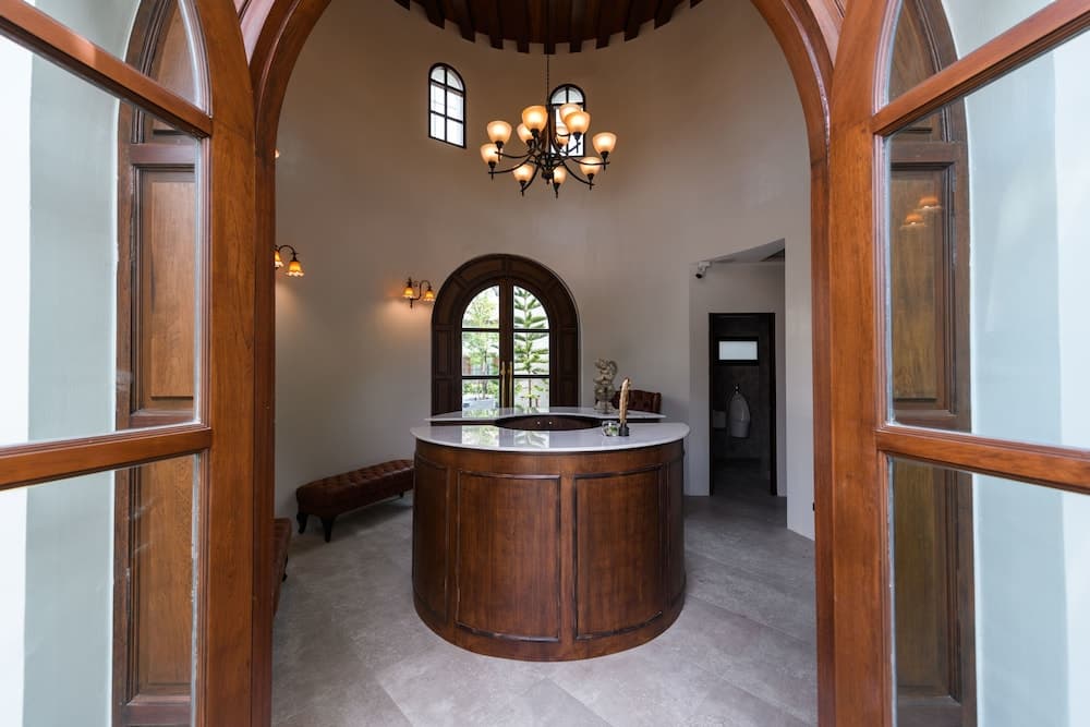 Villa Seville, Reception, photo 2