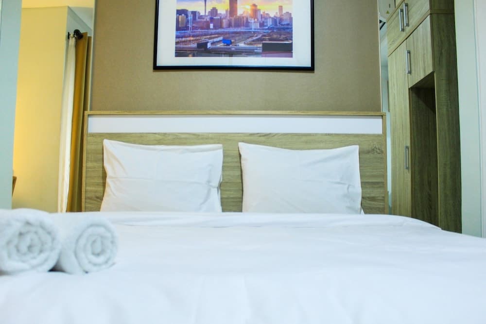 Modern and Comfortable Studio Springwood Apartment, Room, photo 2