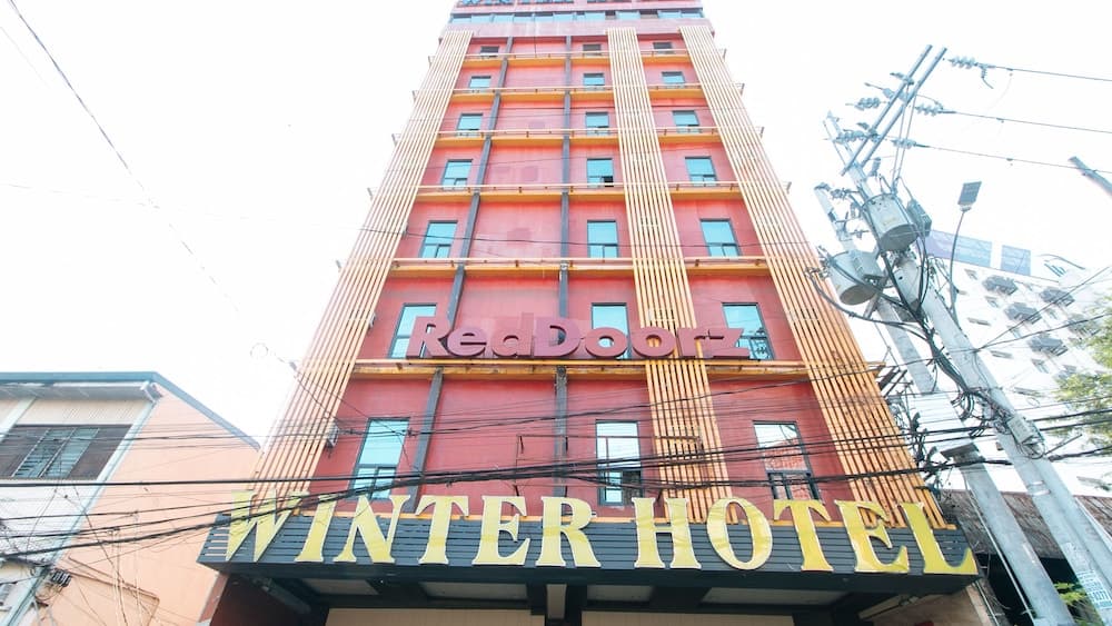RedDoorz Plus @ Winter Benitez, Primary image, photo 1