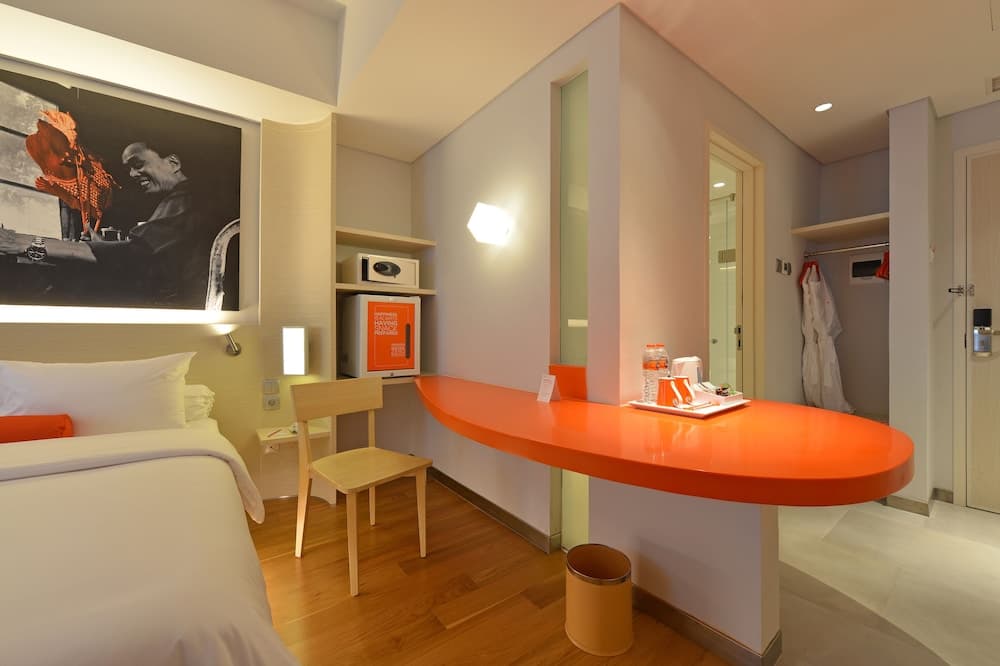 HARRIS Hotel & Conventions Solo, Room, photo 5