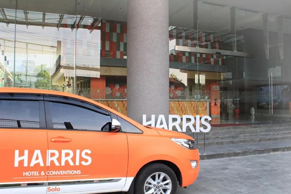 HARRIS Hotel & Conventions Solo, Reception, photo 2