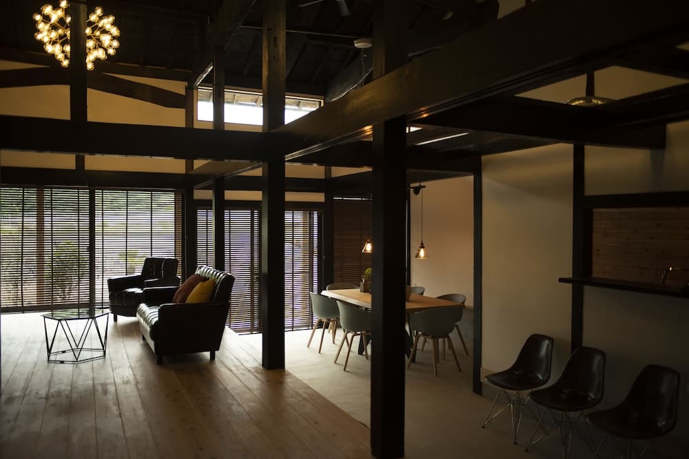 Okune, Lobby, photo 2