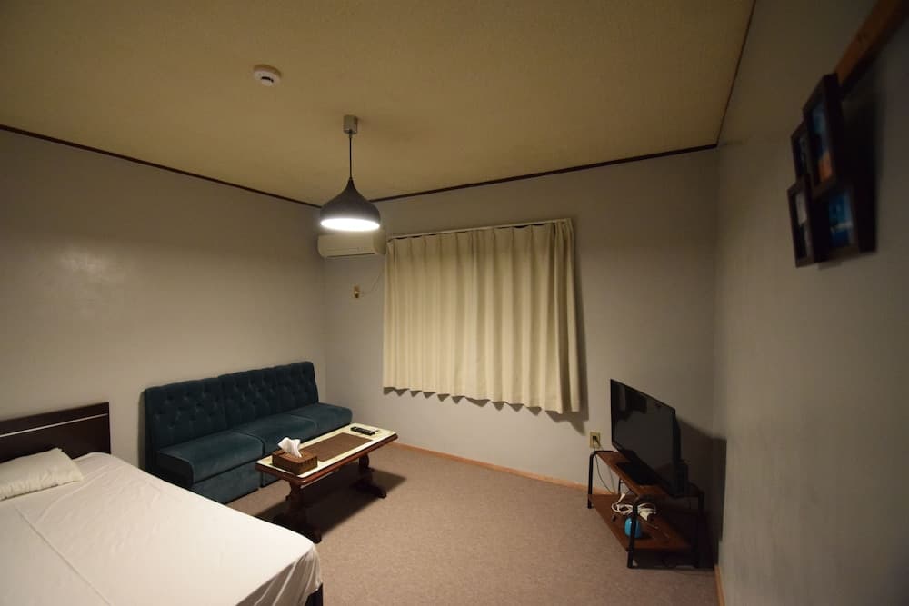 Hotel Henza, Room, photo 5