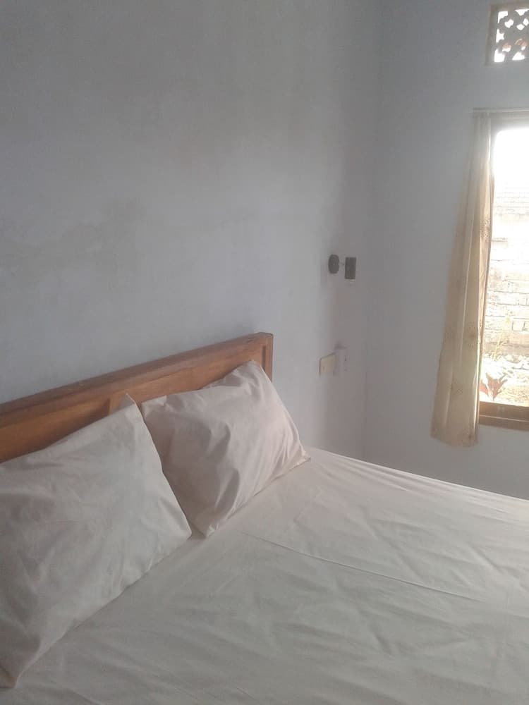 Menjangan Hostel, Room, photo 5