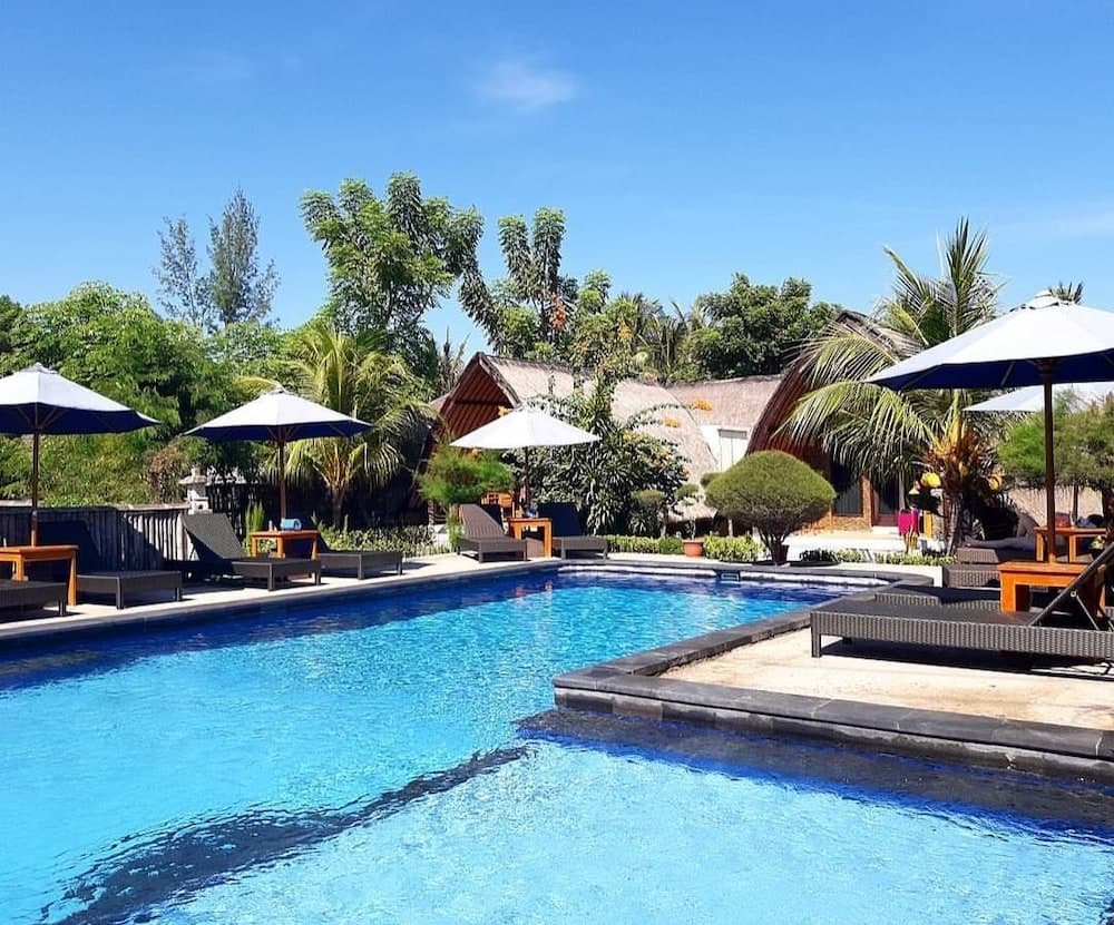 Sandy Beach Bungalows, Primary image, photo 1
