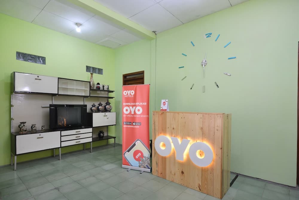 슈퍼 OYO 1046 오마 파톡 리셉션 사진 4