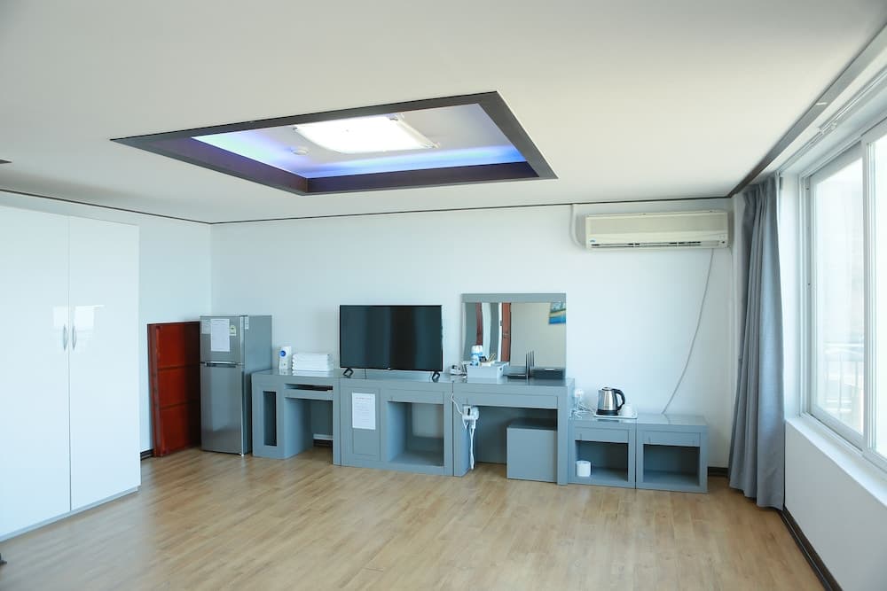 Mangsang Beach Pension, Room, photo 2