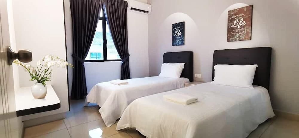 Yolo Desaru, Room, photo 3