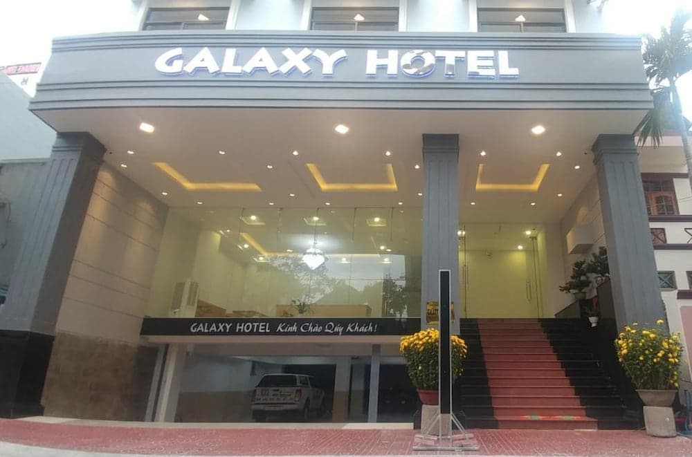Galaxy Hotel, Interior entrance, photo 2