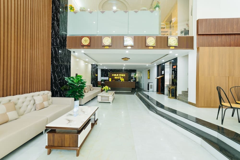 Gold Time Hotel, Lobby sitting area, photo 2
