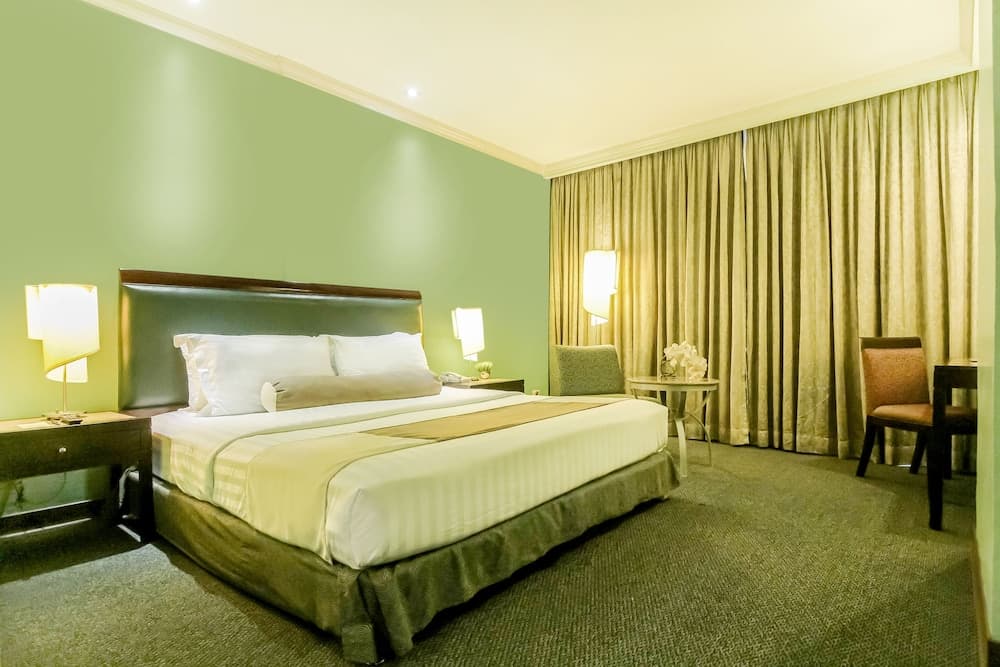 Makati Palace Hotel, Room, photo 5