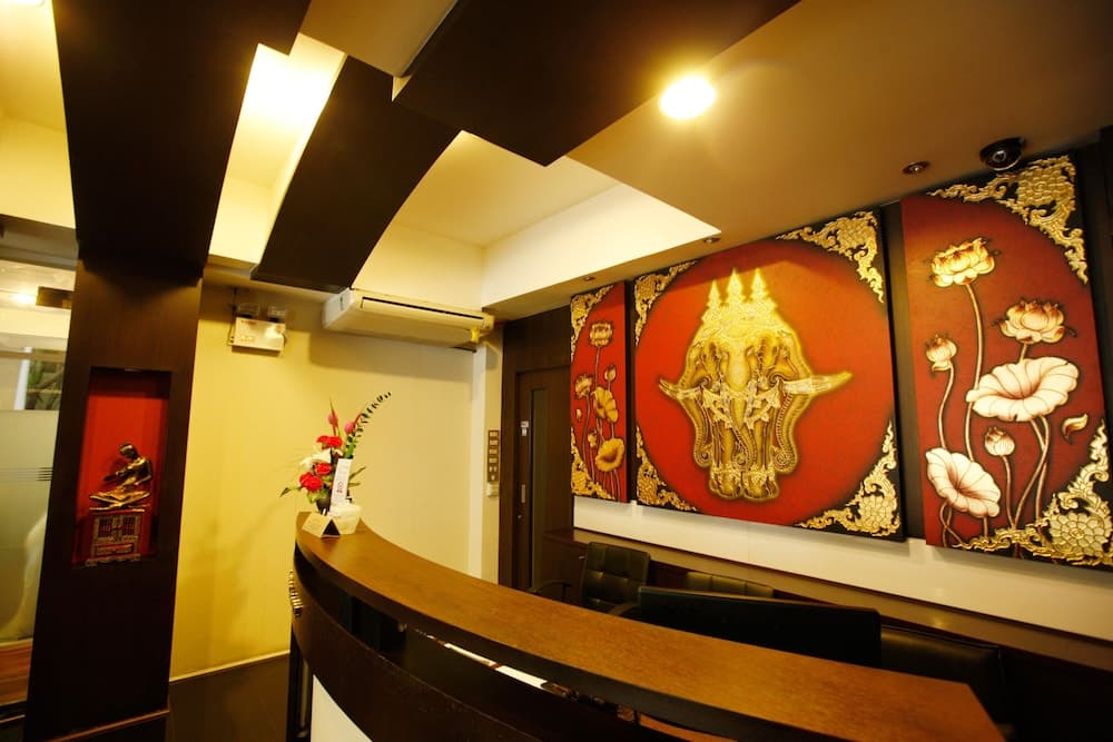 Mirth Sathorn Hotel, Reception, photo 3