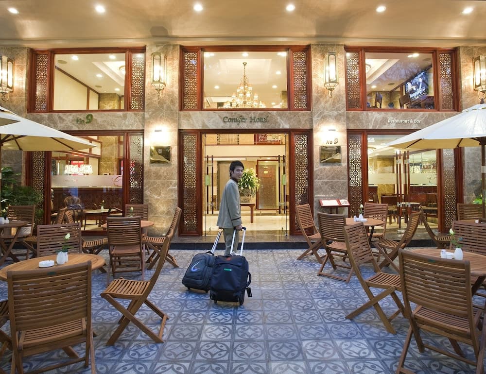 Conifer Boutique Hotel, Lobby sitting area, photo 4