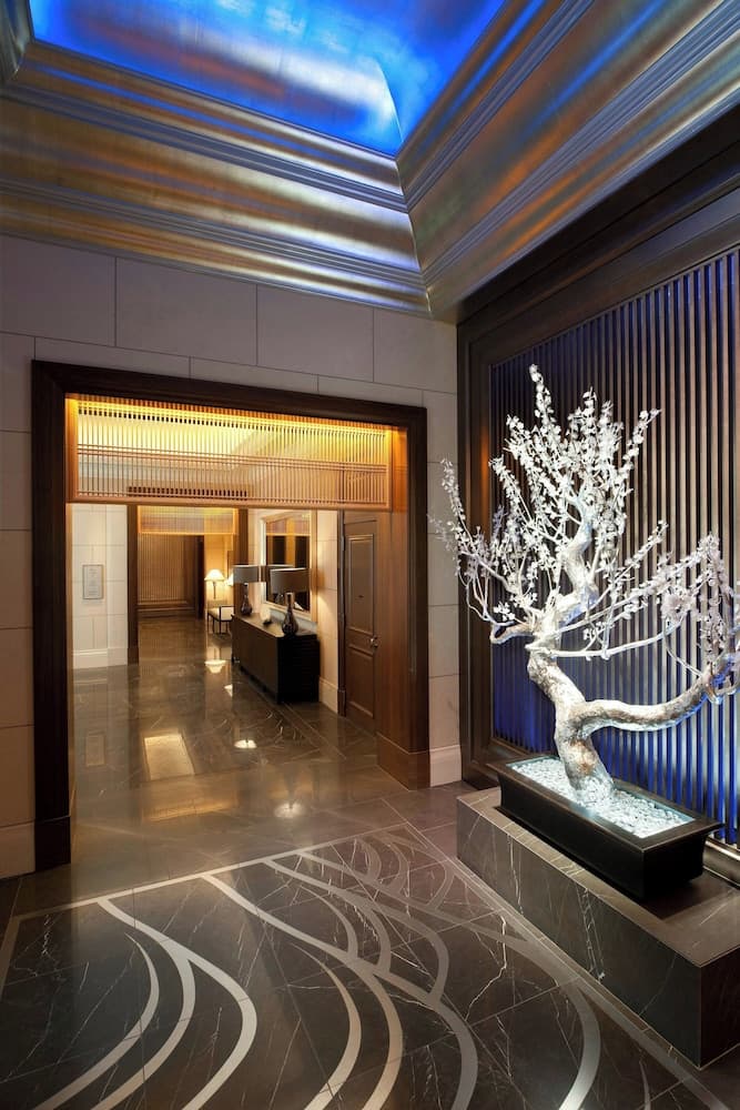 The St. Regis Osaka, Reception, photo 4