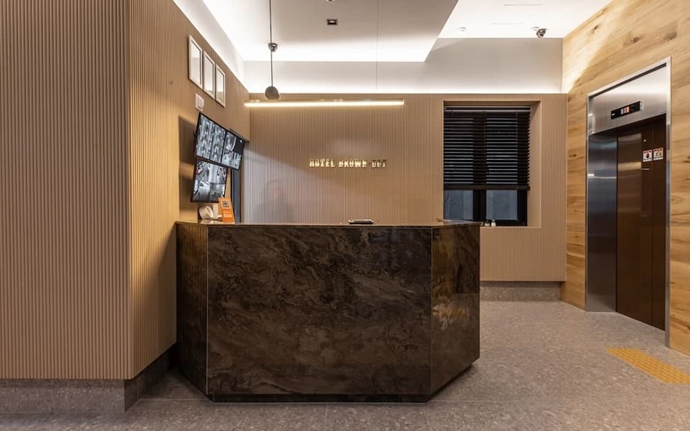 Brown Dot Hotel Deokcheon, Reception, photo 3