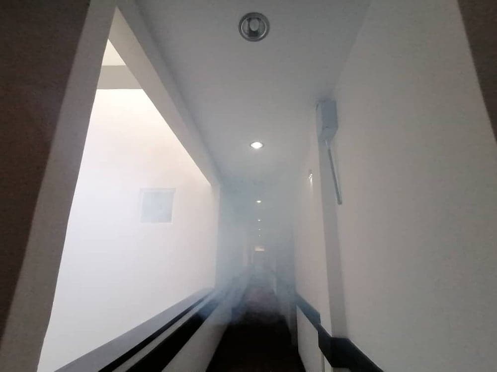 오로라 부티크 호텔 내부 입구 사진 4