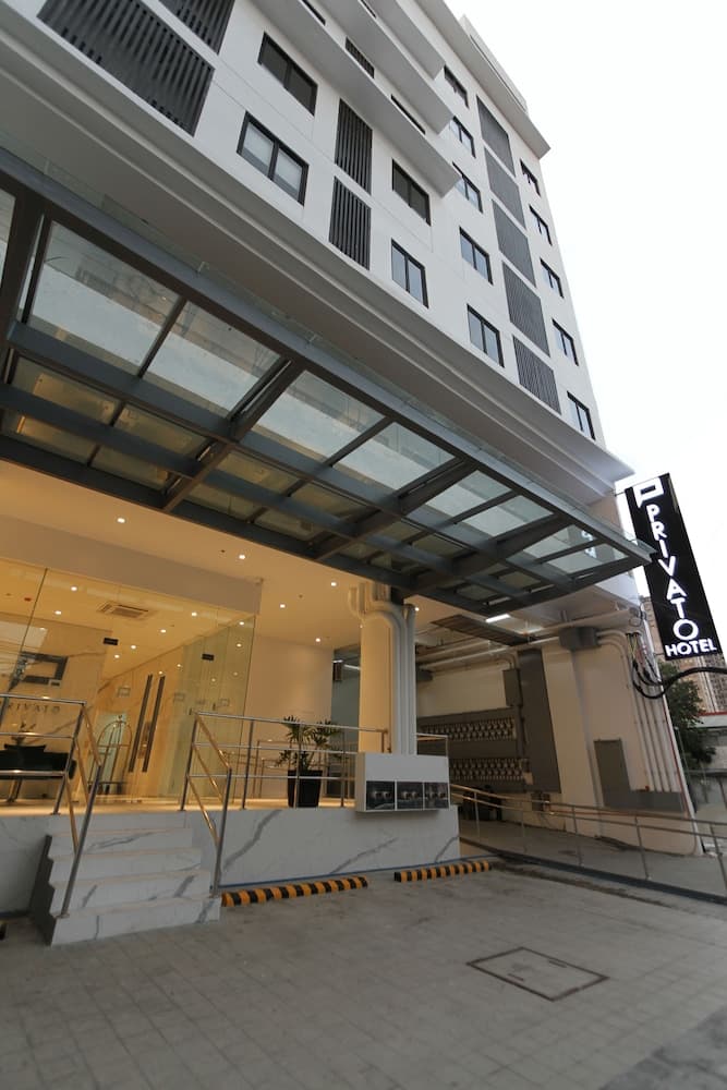 Privato Makati, Primary image, photo 1