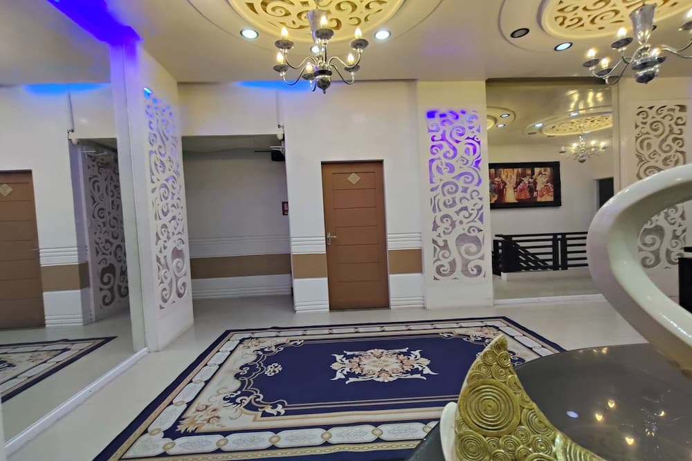 베르가모 호텔 링가옌 로비 사진 2