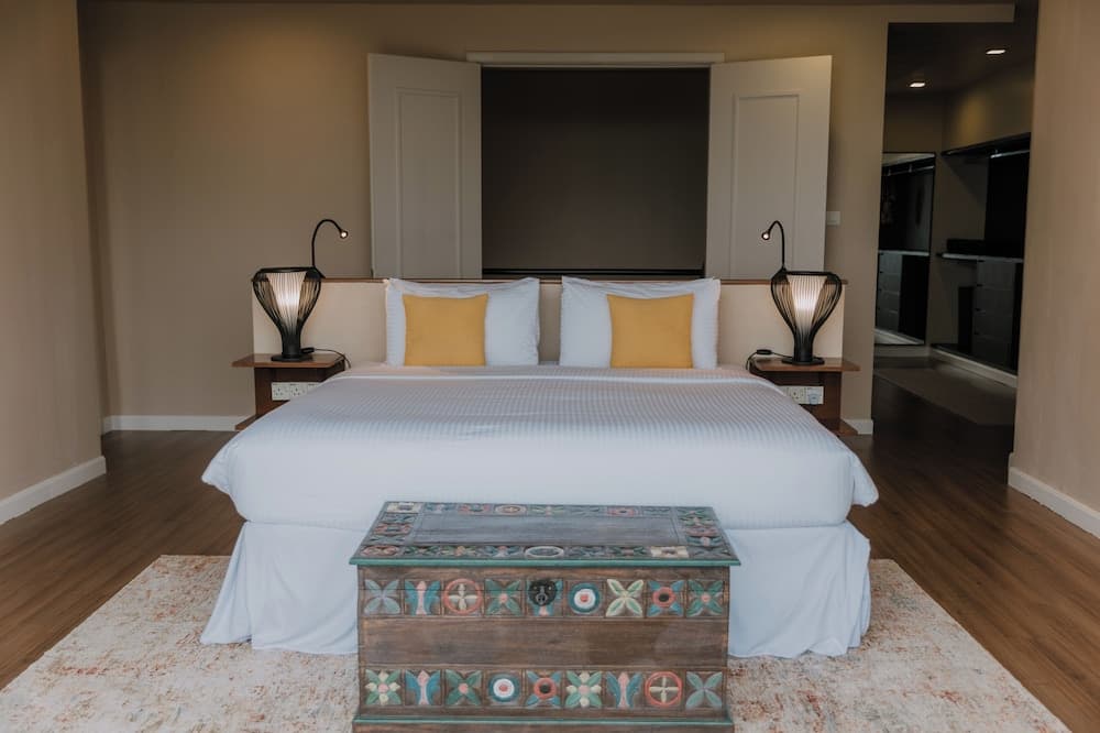 White Monkey Villa - Private Pool & Jacuzzi, Room, photo 3
