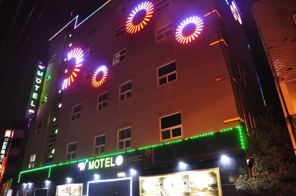 W Motel, Primary image, photo 1