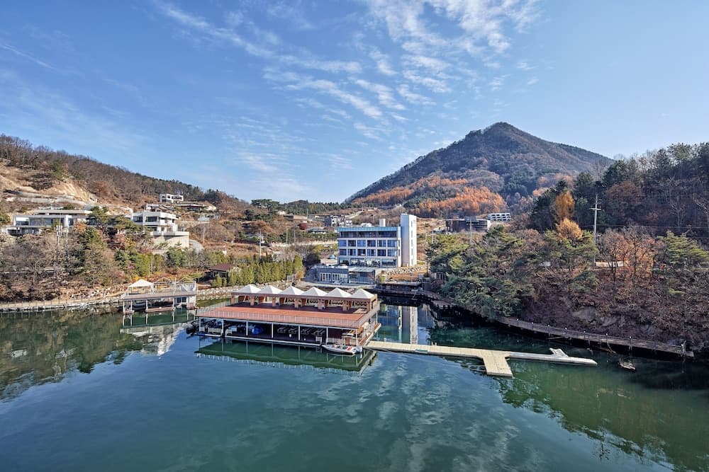 호텔하우스 기본 이미지 사진 1