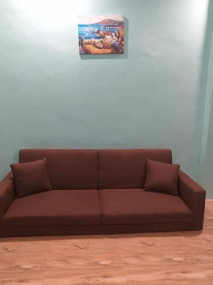 Azulea Lodging House Oslob, Lobby sitting area, photo 2
