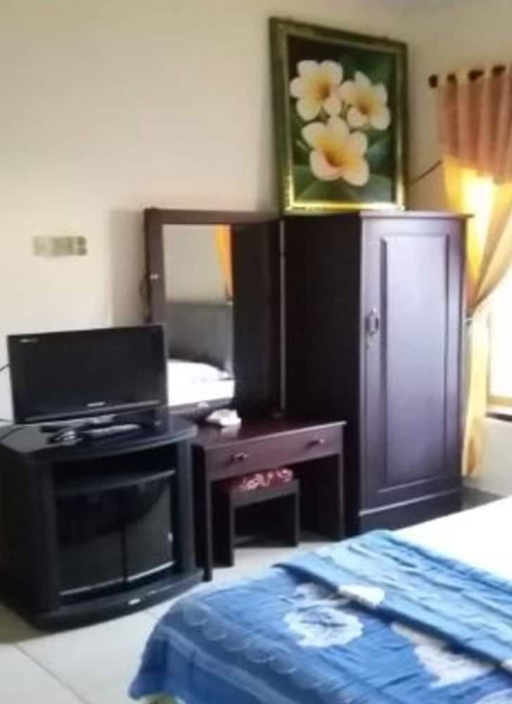 KAMI Hostel, Television, photo 5