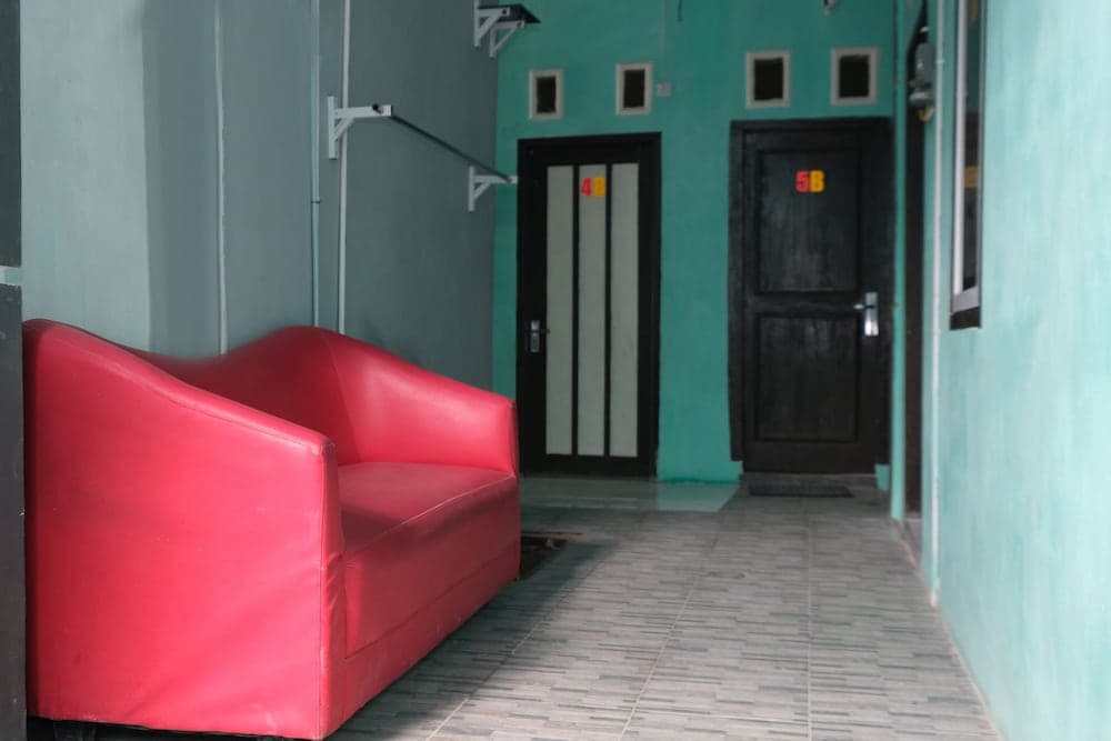 OYO 2389 Kostel 99, Lobby sitting area, photo 2