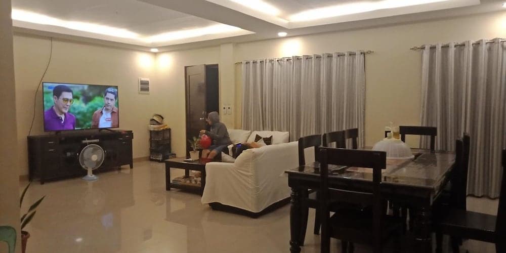 Bohol Sweet Home B&B, Lobby sitting area, photo 2