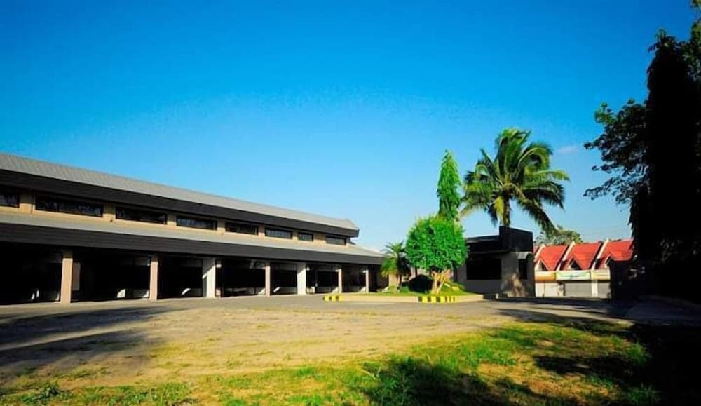 Kingsville Hotel, Primary image, photo 1