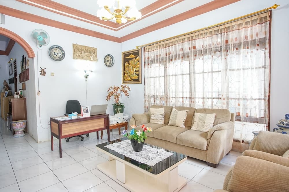 PAS Residence, Lobby sitting area, photo 3