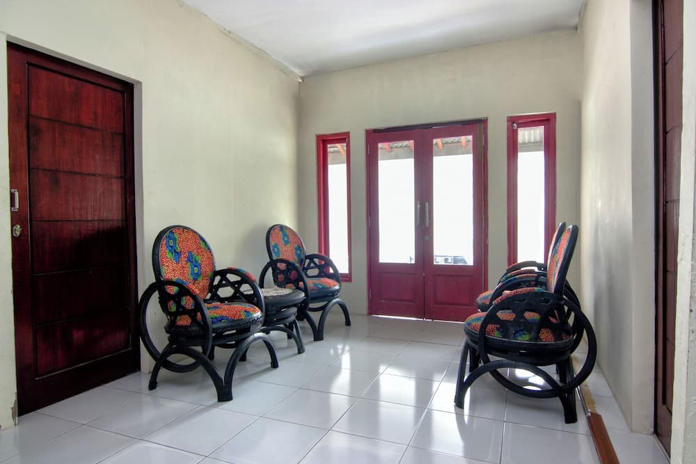 Hotel O Griya Annisa, Lobby, photo 3