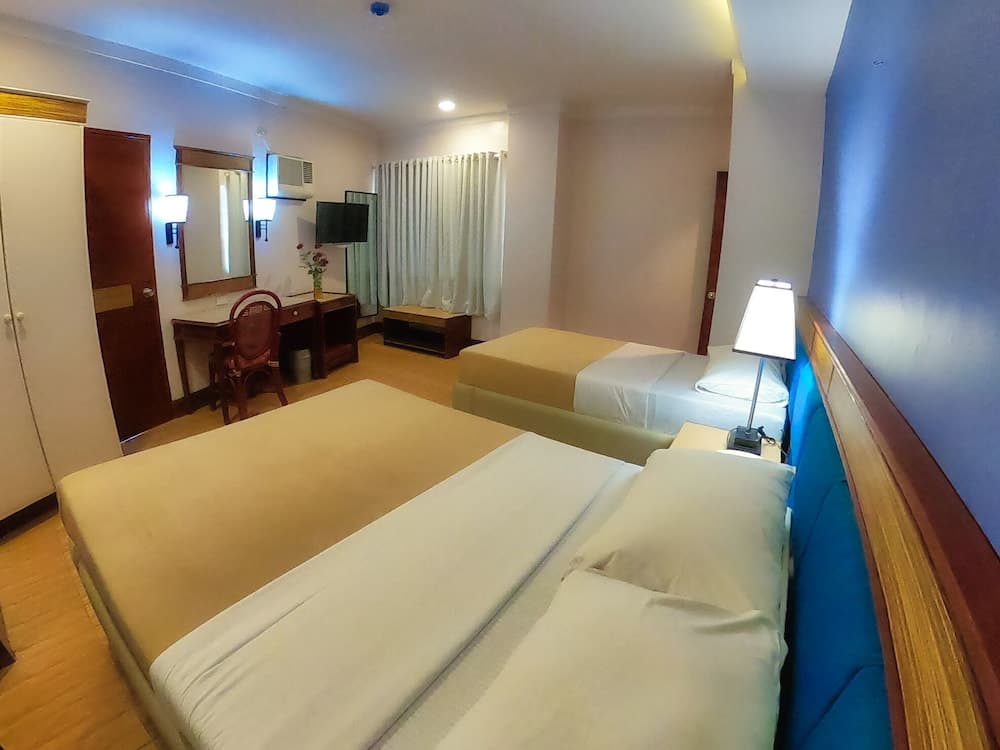 Hotel Valencia, Room, photo 4