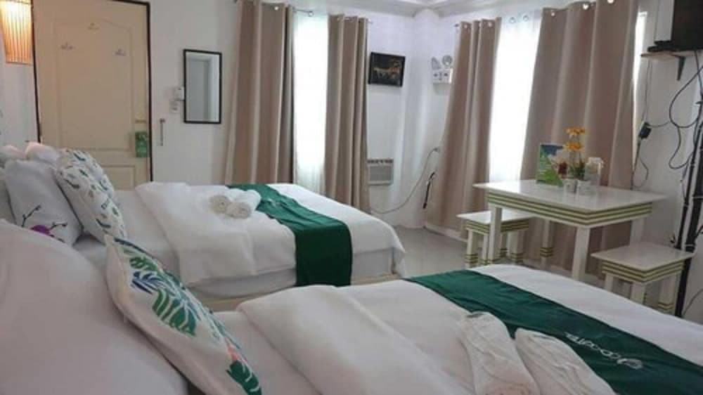 Cronin Inn by Cocotel, Room, photo 2